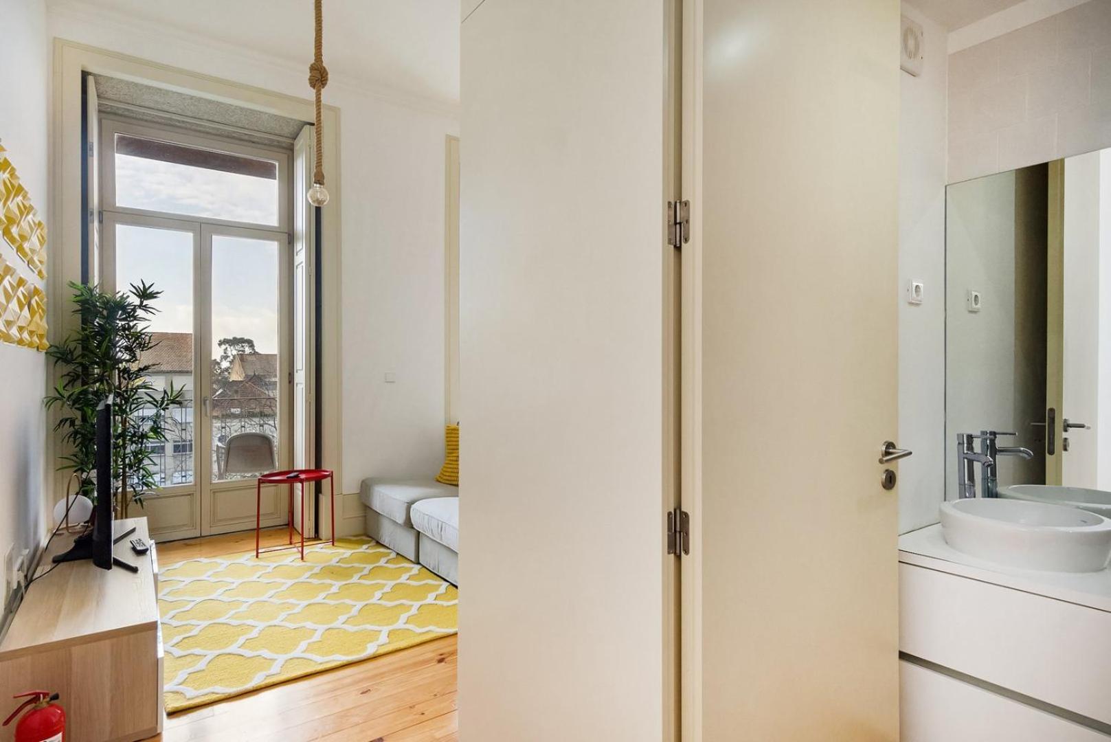 Guestready - Urban Oasis With Private Balcony Apartment Porto Exterior photo